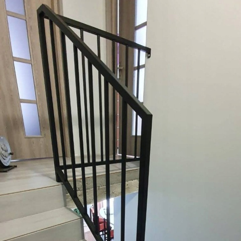 Balustrada barierka stalowa wewnętrzna na wymiar SB-20/1-A Balustrada barierka stalowa wewnętrzna na wymiar SB-20/1-A